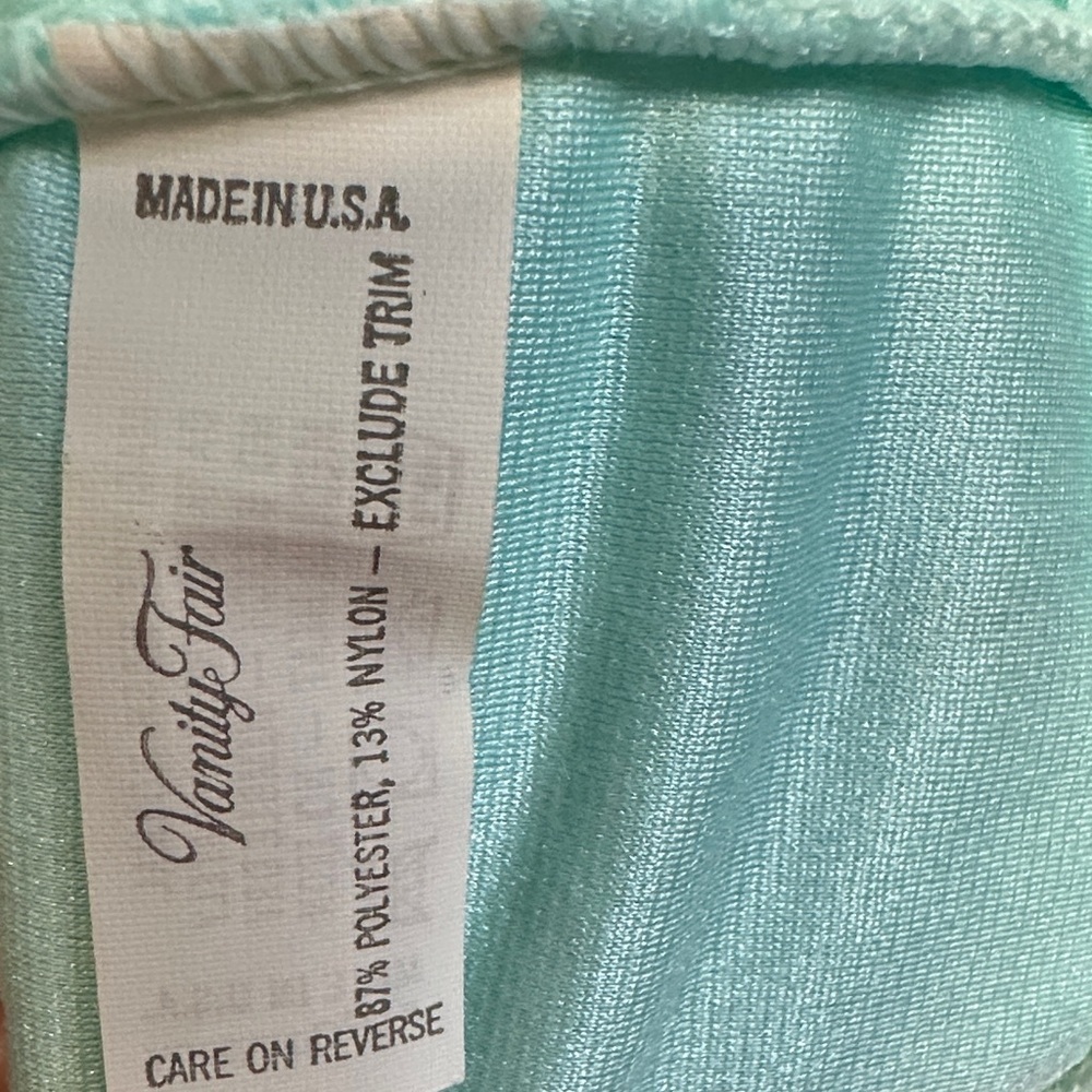 Vintage Vanity Fair Seafoam Green Nylon Robe Dressing Gown Lace Embroidered Yoke - Picture 6 of 6